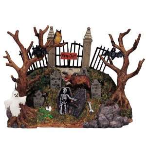   Village Spooky Knoll Figurine Table Piece #33408