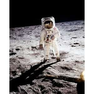  Buzz Aldrin   Apolo 11 Walks On the Surface of the Moon 