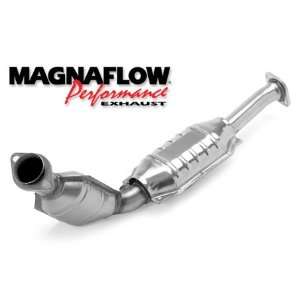 MagnaFlow California 40000 Catalytic Converters   1996 Lincoln Town 