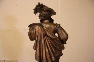 bold statue of Conde dates from the late 1800s, cast in spelter 