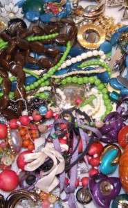 Job lot Mega 1KG Jewellery Beads Brooch Beadmaking  