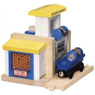  Thomas the Tank Engine & Friends Wooden Railway   Musical 