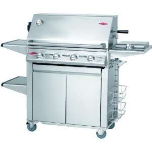  Beefeater Signature Premium 4 Burner Natural Gas Grill On 