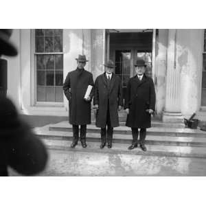  1925 photo Sen. Smoot, Sec. Hoover, Rep. Mapes 