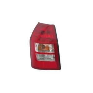 com TYC Dodge Magnum Driver & Passenger Side Replacement Tail Lights 