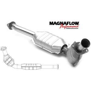 MagnaFlow Direct Fit Catalytic Converters   2005 Mercury Grand Marquis 
