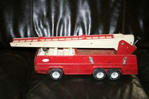 Vintage Tonka Red Fire Engine Truck with movable Ladder  