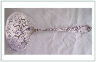 Tiffany Chrysanthemum Fish Slice