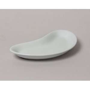  Tuxton China BPZ 0862 8.75 in. Crescent Dish   Porcelain 
