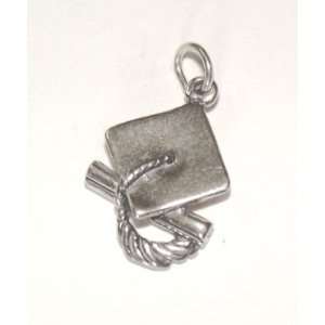 SOLID .925 STERLING SILVER GRADUATION CAP CHARM 
