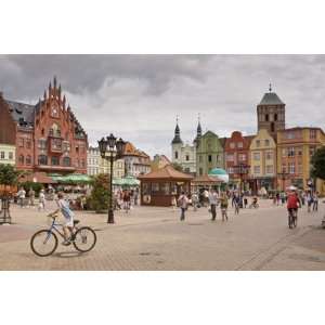  Stary Rynek (Old Market Square) by Witold Skrypczak, 72x48 