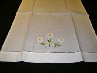 VINTAGE DESIGN PURE LINEN HAND EMBROIDERED GUEST TOWELS PAIR (Q 