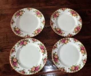 OLD COUNTRY ROSES 20 PIECES 4 PLACE SETTING ROYAL ALBERT England 1962 