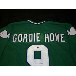 Gordie Howe Signed Uniform   with Mr  Inscription   Autographed NHL 