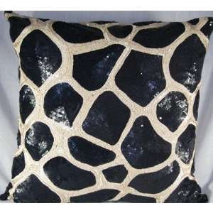 Design Accents SAF GIRAFFE C All Over Sequin Design Giraffe Pillow in 