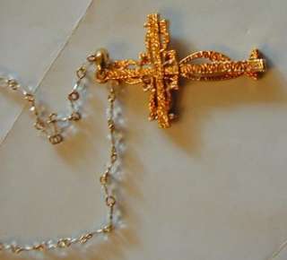 JACQUELINE KENNEDY GOLD TONE AND CLEAR CRYSTAL CROSS W/ CHAIN  
