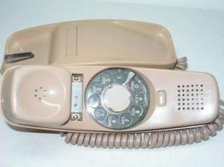 1970S BEIGE TRIMLINE ROTARY TELEPHONE  