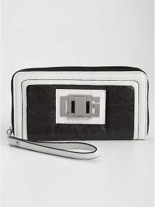 NEW GUESS SINFUL LARGE ZIP AROUND WRISTLET CLUTCH PURSE  