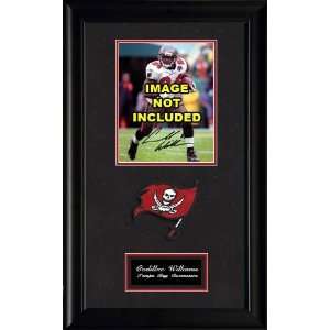 Tampa Bay Buccaneers Deluxe 8x10 Frame with Team Logos and Nameplate 