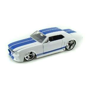  1965 Ford Mustang 1/24 White Toys & Games