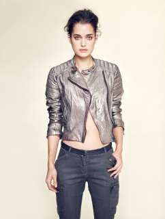 Acquista la Campagna  Lookbook Donna  Allsaints.