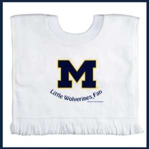  Michigan Little Wolverines Fan   Pullover Baby Bib Baby