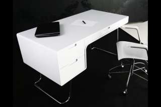  Schreibtisch Streamline mit eleganten Chromfüßen in High Gloss 