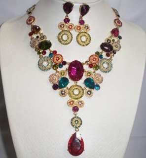 WONDERFUL GOLD MULTICOLOR CRYSTAL NECKLACE AND EARRINGS SET  