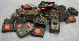 22 Vintage Post War Lot Lionel Button & Switch Controller 0 Scale 
