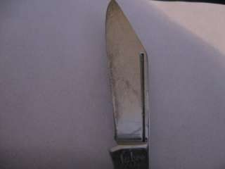 THIS KNIFE IS IN NICE CONDITION. THE BLADES OPEN AND CLOSE EASILY 