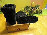 Women UGG boots size 7  Classic Cardy Black  