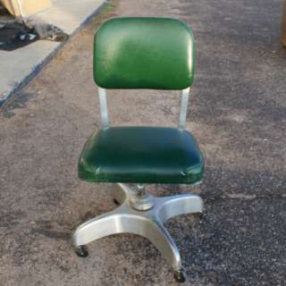  age secretarial swivel chair aluminum frame 4 star base on casters 