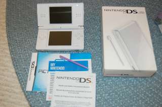Great NINTENDO DS LITE *White* Handheld Console SYSTEM & G PAK Carry 