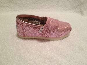 TOMS TINY CLASSIC PINK GLITTERS NWT IN BOX   