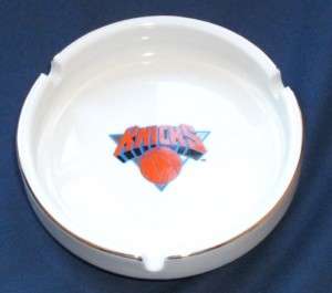 NEW YORK KNICKS NBA CERAMIC ASHTRAY FREE SHIP  