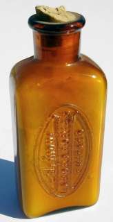   Glass Medicine Bottle ARMOUR LABORATORIES Chicago IL *T*  