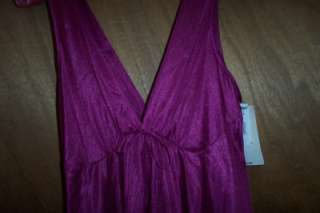 WOMENS GOWN, BURGUNDY, LONG   SIZE MEDIUM   NEW W/T    