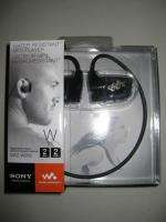 Sony Walkman NWZ W262 2GB Wearable Water Resistant  Player BLACK 