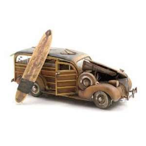  1939 Chevy Woody Wagon w/Surf Boards Weathered 1/18 Toys & Games